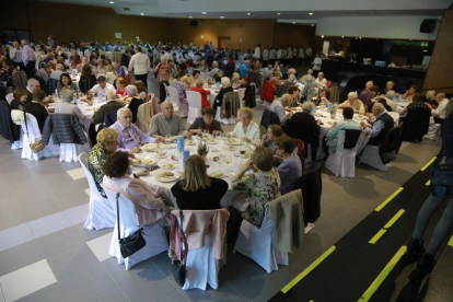 Els padrins han gaudit del dinar de la Festa Magna a la sala de festes del Complex d'Encamp