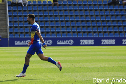 FC Andorra - Ponferradina. Carlos Martínez celebra el seu tercer gol