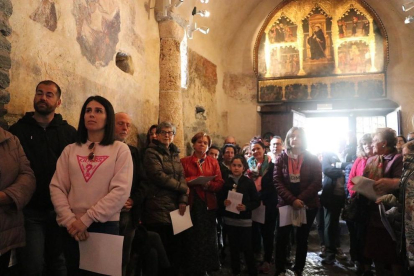 L'església de Sant Romà de les Bons va obrir portes per acollir la missa solemne, oficiada per Antoni Elvira. L'acte va comptar amb la presència de la cònsol major, Laura Mas.