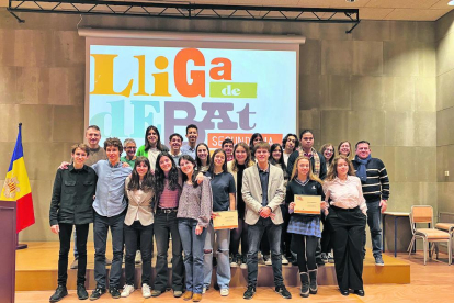 L'equip del Lycée va guanyar la fase local de la lliga de debat de secundària i batxillerat i representarà la Universitat d'Andorra a la final. El segon classificat va ser el Sant Ermengol.