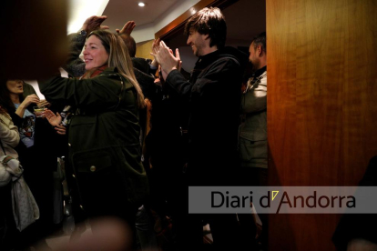 Carles Enseñat arribant a la celebració de la victòria de DA