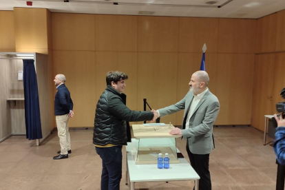 Miquel Àngel Català, primer votant a Andorra la Vella
