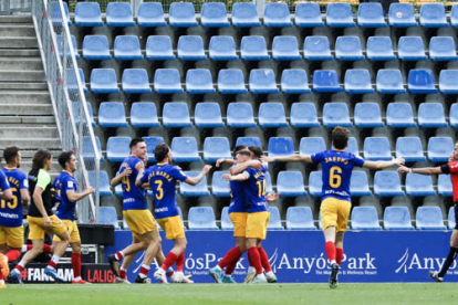 L'FC Andorra celebrant la victòria