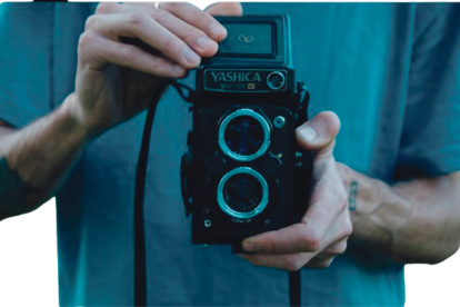 4. Yashica: també sempre damunt per si veig alguna cosa que m’interessi fotografiar.