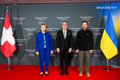 La presidenta suïssa, Amherd, Espot, i el president ucraïnès, Zelenski.