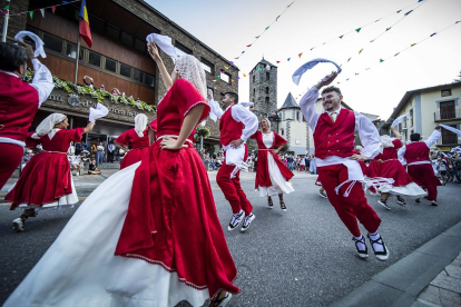 Un ball tradicional a la festa major d’Andorra la Vella.