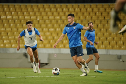 L’Inter es va exercitar ahir a l’AEK Arena.