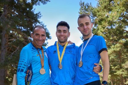 Nahuel Carabaña, Carles Gómez i Marcos Sanza.