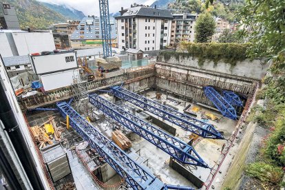 Obres de l’edifici en construcció a l’avinguda del Pessebre d’Escaldes-Engordany.