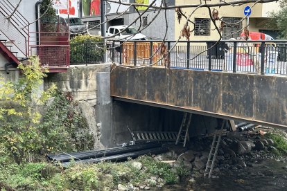 La fuita al pont de la Molina