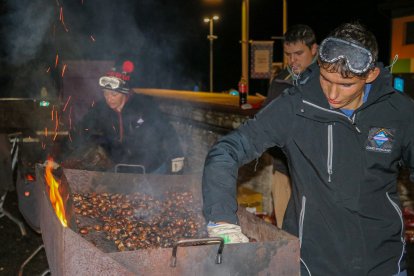 La castanyada popular al Pas de la Casa