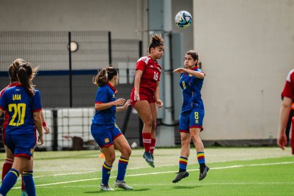 Duel de la selecció femenina.