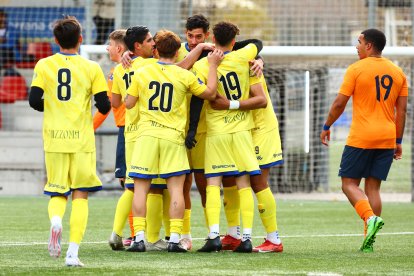 Els jugadors del Ranger’s celebren un dels gols.