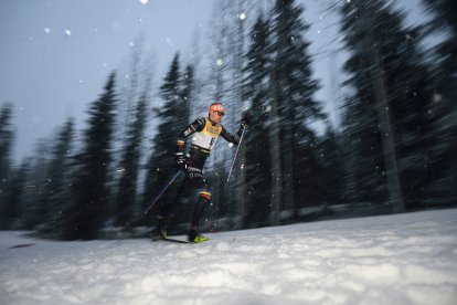 El fondista andorrà Irineu Esteve durant la prova dels 10 km individuals.