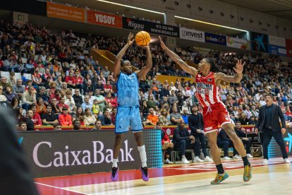 Harding en una acció del partit