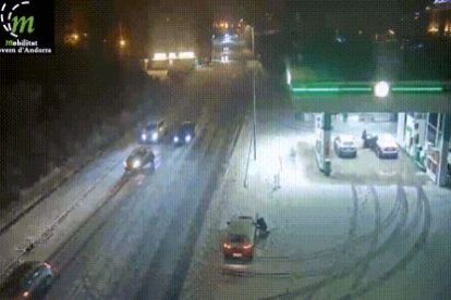 La nevada a la carretera al pas per Incles