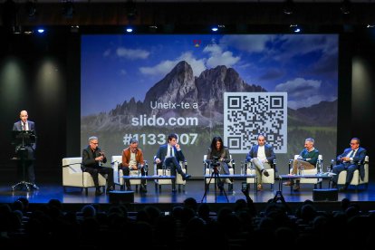 QR per facilitar les votacions al debat del Col·legi d'Economistes