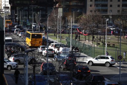 Cues de vehicles a Escaldes