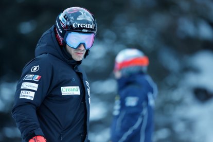 Verdú, durant el reconeixement de la pista previ a la cursa.