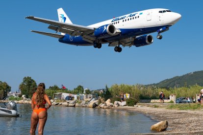 Aterratge aeroport de Skiathos