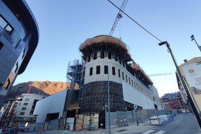 Nou edifici comercial al carrer de la unió i na Maria pla