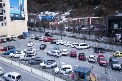 L'aparcament comunal del Fener