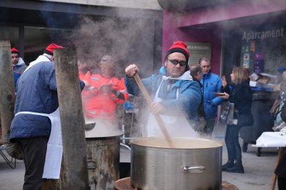 Els escudellaires preparant l'àpat