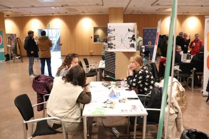 Un dels estands de la 3a Fira del Voluntariat.