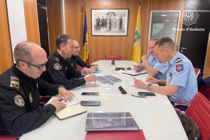 Reunió entre la Policia i la Gendarmeria