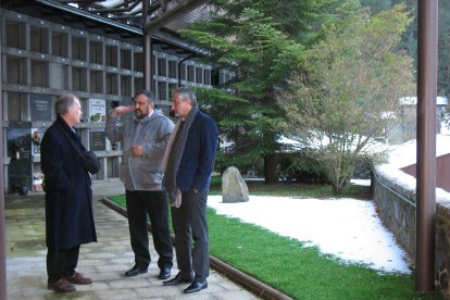 Gener del 2015. Meunier, al centre, al cementiri de la Quera.