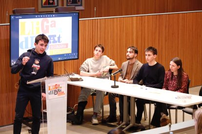 Alumnes en la primera jornada de la Lliga de Debat celebrada aquest matí al Consell General