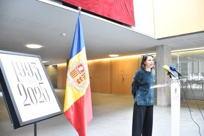 L'artista Irene Clua, que ha dissenyat el cartell de la Constitució d'aquest any.