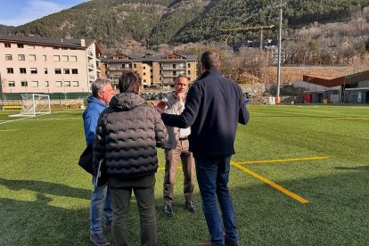 Membres de Rugby Europe, amb Flaux i Cabanes.