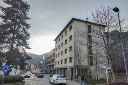 L’edifici de Canillo que se subhastarà.