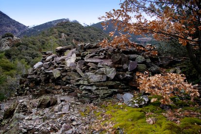 Restes prop del Roc de l’Àliga, candidates a ser de Bragafolls.