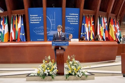 Carles Ensenyat durant el seu discurs