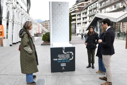 El ministre Casal en la presentació de la campanya ‘L’aigua que no es v(b)eu’