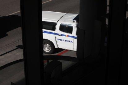 Vehicle policial a la Batllia.