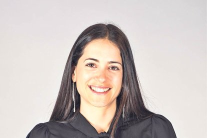 Esther Piquer, Advocada i escriptora