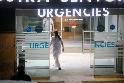 Entrada al servei d’urgències de l’hospital.