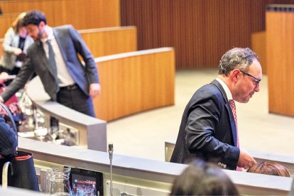Cerni Escalé i Xavier Espot, ahir al Consell General.