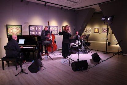 Un moment del concert de Xavier Monge Trio & Carme Canela.