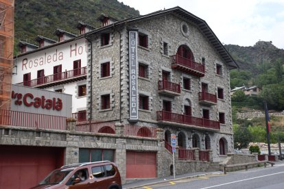 L’Hotel Rosaleda, seu del departament de Política Lingüística.