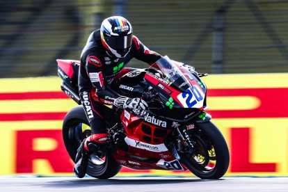 El pilot Xavi Cardelús, en un dels recents entrenaments a Cremona.