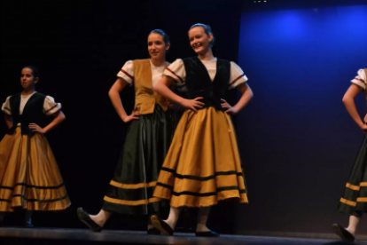 Una actuació de l'esbart dansaire d'Andorra la Vella.