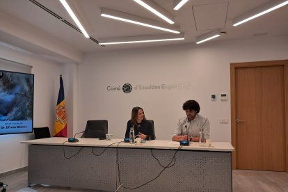 La cònsol Rosa Gili i el doctor Efrem Gomez han presentat l'estudi