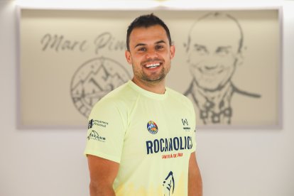 Aitor Alba, Professor