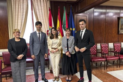 Sergi González i David Forné durant la visita institucional a Vitoria-Gasteiz