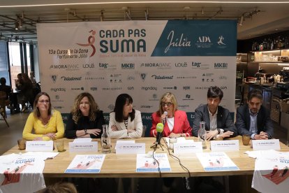 Presentacio de la cursa de la dona aquest matí