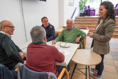 Visita al nou espai de menjador i d'oci de la gent gran d'Encamp